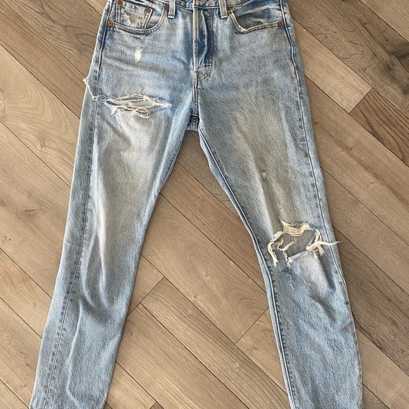 Levi 501 Skinny - Picture 2 of 4